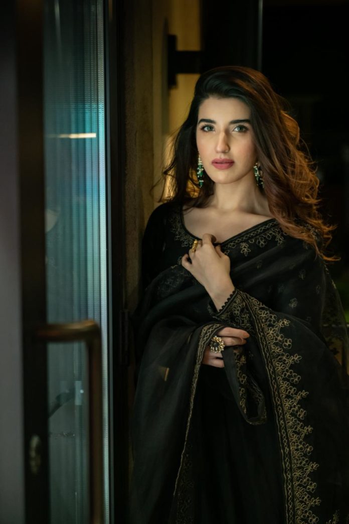 Hareem Farooq Ready to Take Over the first PISA Awards - News Update Times