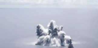 US warship conducts metal with mega blast