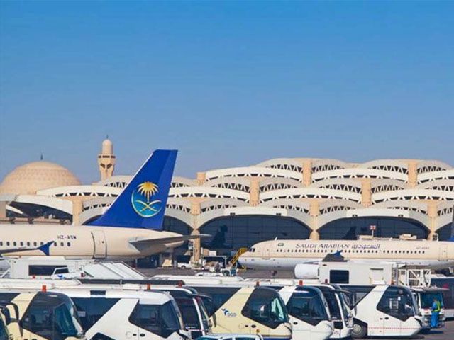Saudi Arabia suspends UAE flights for virus variant