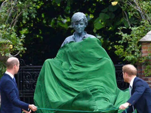 William, Harry reunite for Diana statue tribute