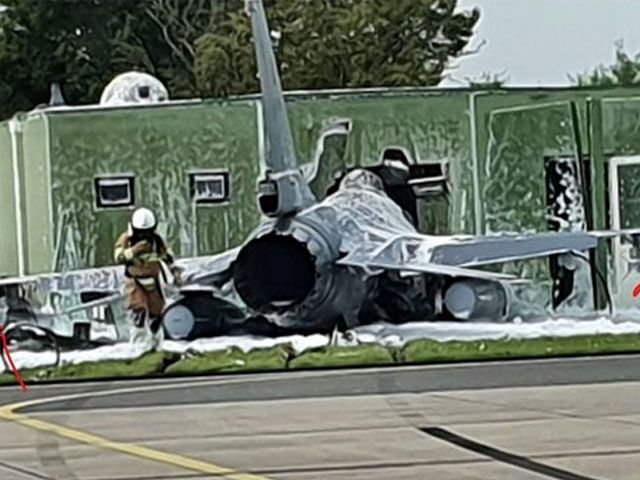 Belgian F16 collides with building