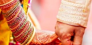Girl marries injured groom in hospital